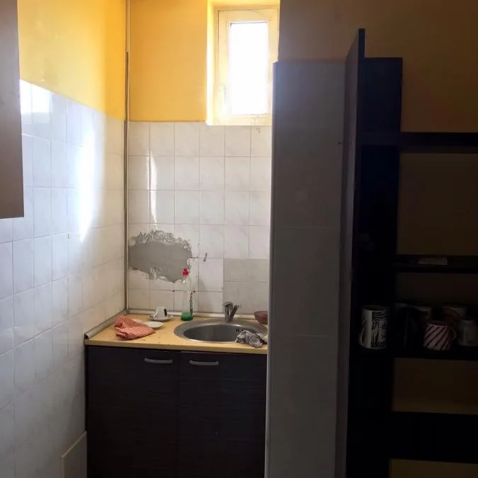 Lokal za izdavanje, Konjarnik, Beograd, 750m², 4.000 €/mes