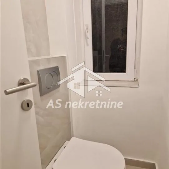 Trosoban stan za izdavanje, Francuska, Beograd, 40m², 850 €/mes