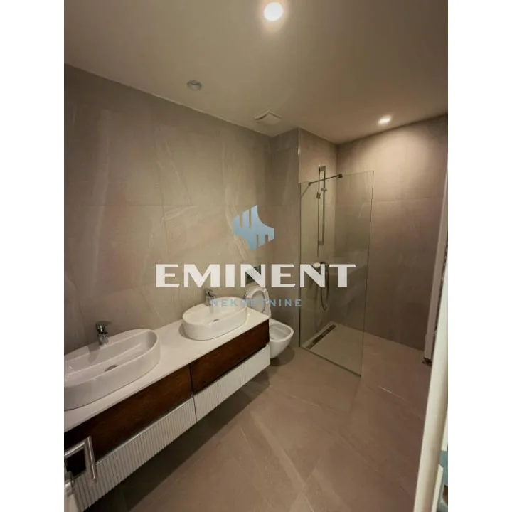 Četvorosoban stan za izdavanje, Beograd na Vodi, Beograd, 111m², 2.500 €/mes