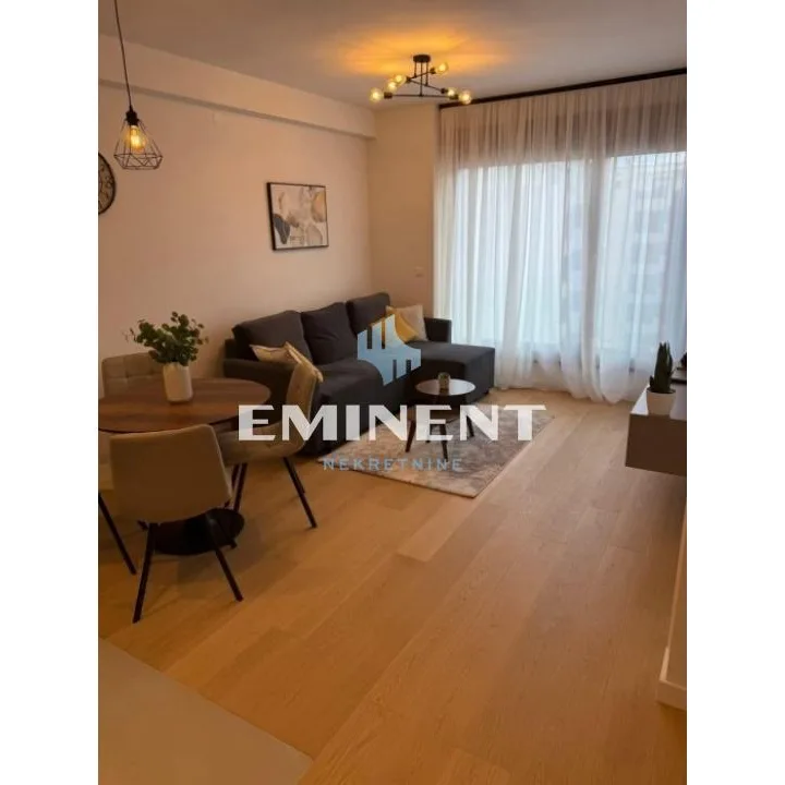 Stan Izdavanje Beograd Blok 65 33 m2