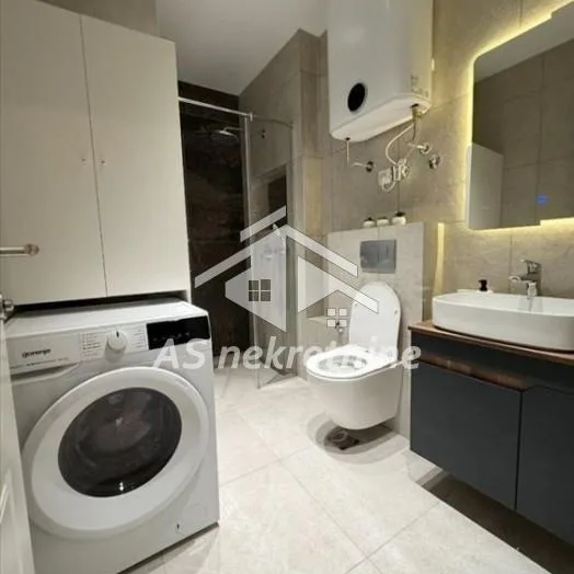 Dvosoban stan za izdavanje, Kalenić Pijaca, Beograd, 55m², 4. sprat, 1.300 €/mes