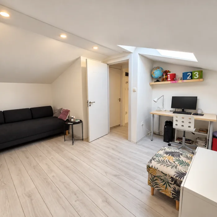 Trosoban stan na prodaju, Bulbulder, Beograd, 79m², 285.000 €