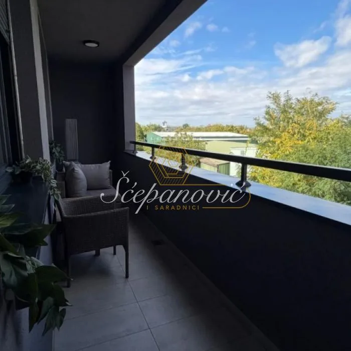 Trosoban stan za izdavanje, Salajka, Novi Sad, 68m², 2. sprat, 1.100 €/mes