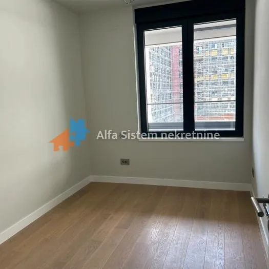 Stan Izdavanje Beograd Blok 65 77 m2