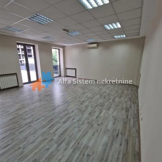 Lokal Izdavanje Beograd Zeleni Venac 216 m2