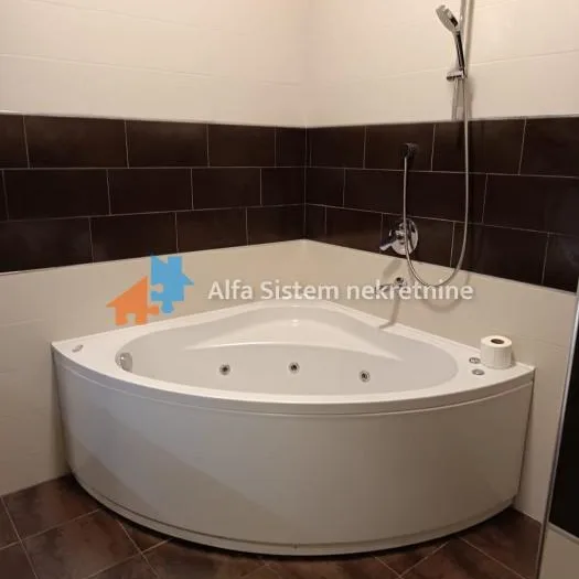 Lokal za izdavanje, Dedinje, Beograd, 155m², 1.800 €/mes