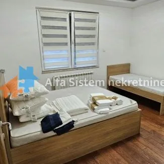Dvosoban stan za izdavanje, Bulbulder, Beograd, 76m², 900 €/mes