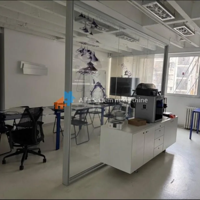 Lokal Izdavanje Beograd Skupština 281 m2