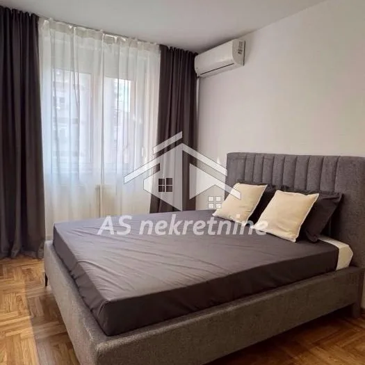Stan Izdavanje Beograd Autokomanda 73 m2