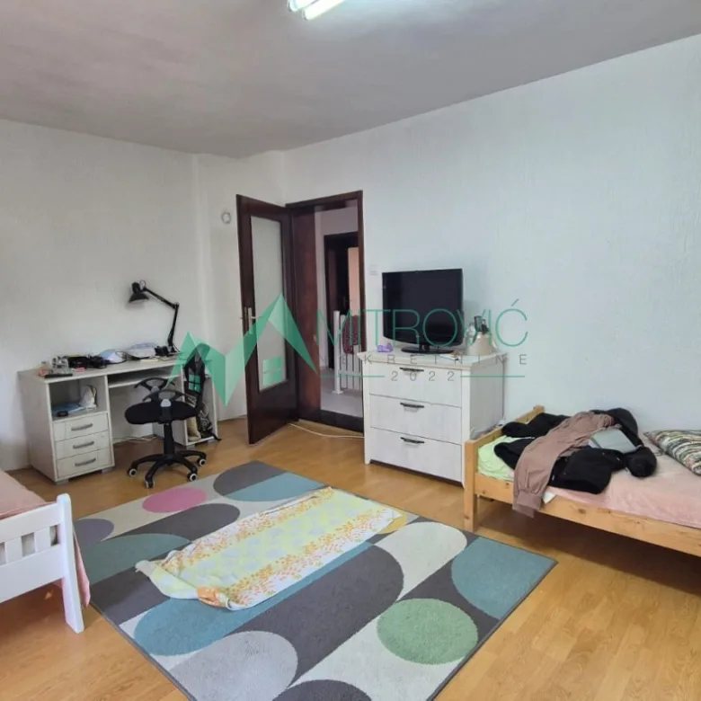 Kuća na prodaju, Bački Petrovac, 153m², 133.000 €