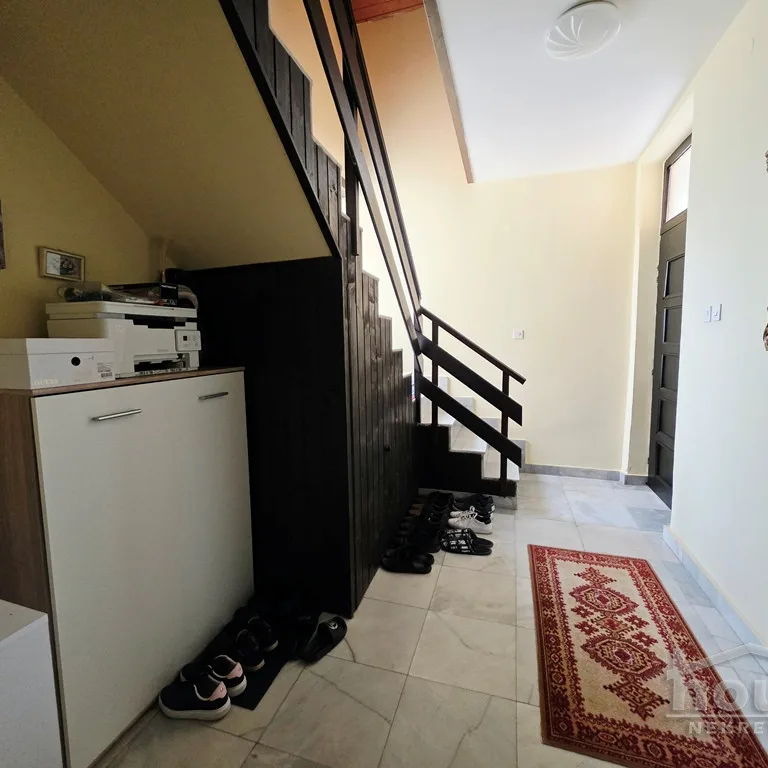 Kuća na prodaju, Temerin, 158m², 241.500 €