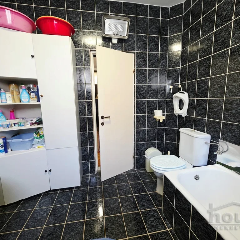 Kuća na prodaju, Temerin, 158m², 241.500 €