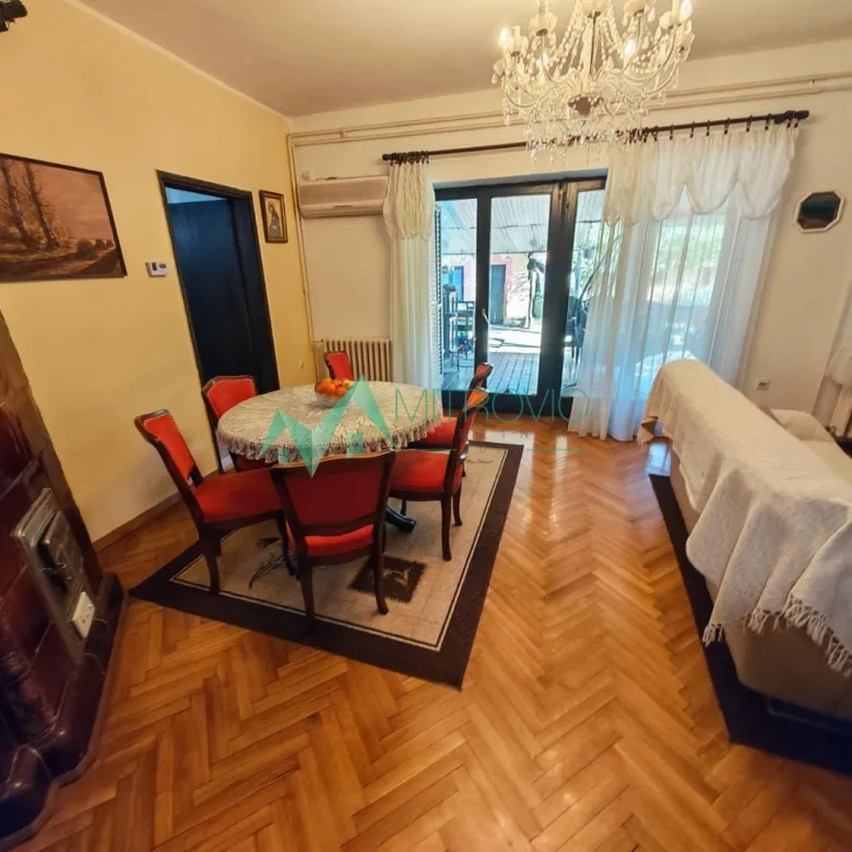 Kuća Prodaja Temerin  158 m2