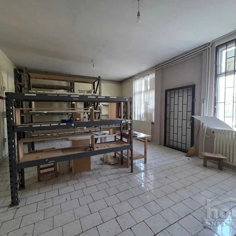 Lokal na prodaju, Beočin, 2040m², 951.000 €