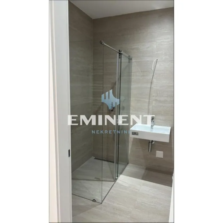 Lokal Izdavanje Beograd Banovo Brdo 56 m2