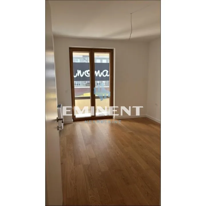 Lokal Izdavanje Beograd Banovo Brdo 56 m2