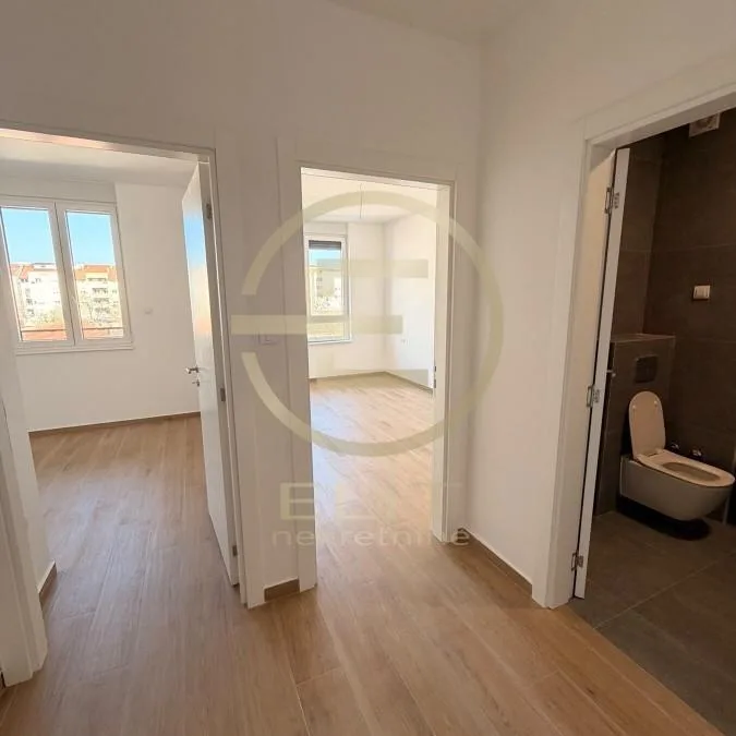 Stan Prodaja Novi Sad  65 m2