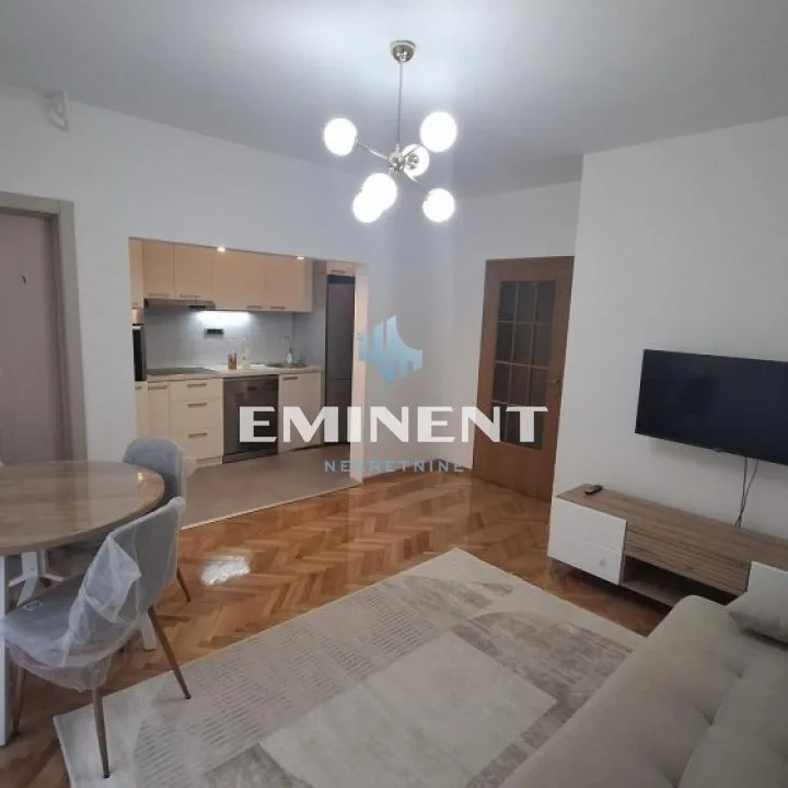 Stan Izdavanje Beograd Crveni Krst 52 m2