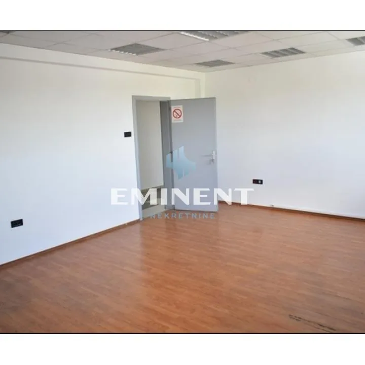 Lokal Izdavanje Beograd Gornji Grad 216 m2