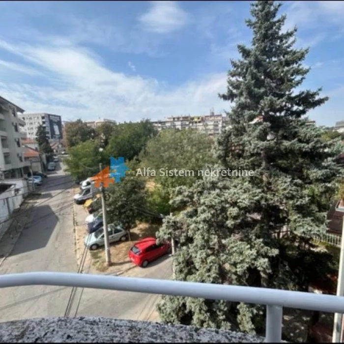 Petosoban stan za izdavanje, Voždovac, Beograd, 176m², 1.500 €/mes