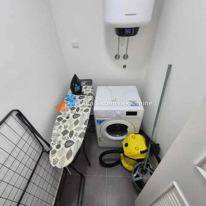 Trosoban stan za izdavanje, Trošarina, Beograd, 95m², 1.300 €/mes