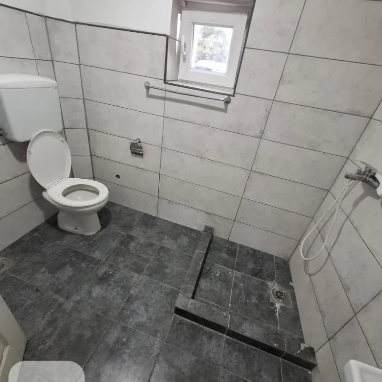 Kuća na prodaju, Žabare, Paraćin, 72m², 53.000 €