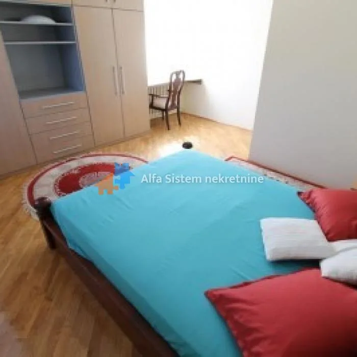 Stan Izdavanje Beograd Banovo Brdo 140 m2