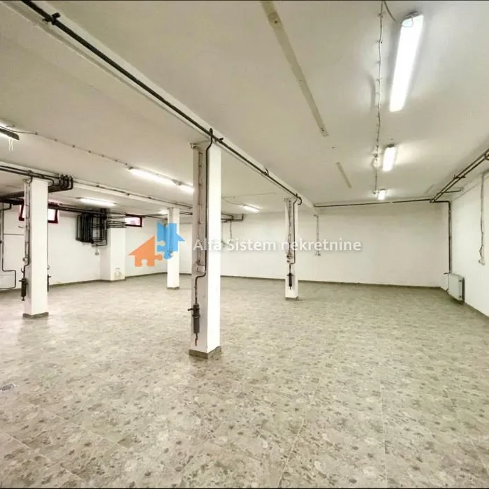 Lokal Izdavanje Beograd Kluz 350 m2