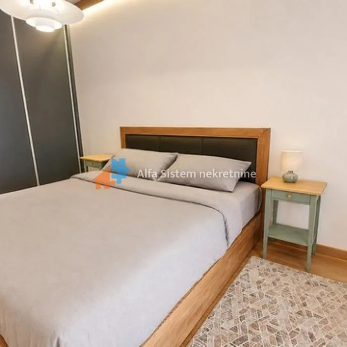 Stan Izdavanje Beograd Blok 65 81 m2