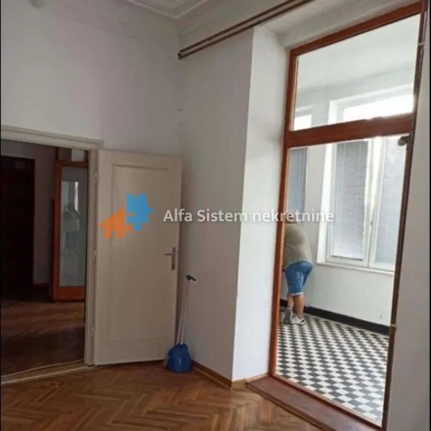Stan Izdavanje Beograd Krunska 132 m2