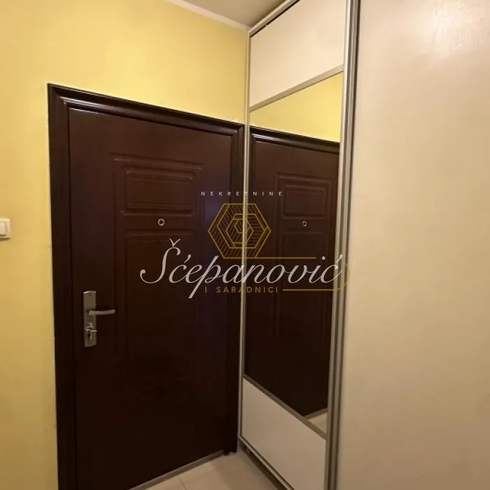 Stan Izdavanje Novi Sad  64 m2