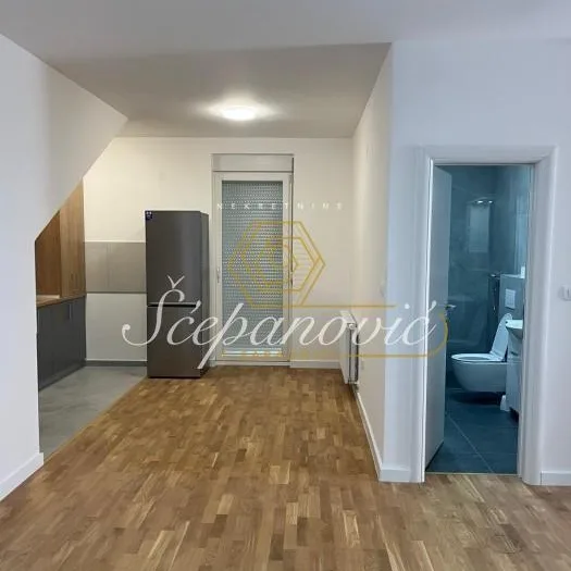 Stan Izdavanje Novi Sad  56 m2