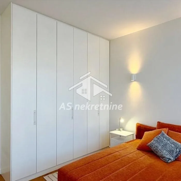 Trosoban stan za izdavanje, Krunska, Beograd, 87m², 2.000 €/mes
