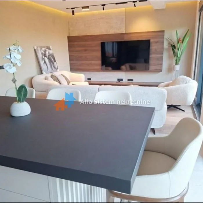Stan Izdavanje Beograd Zeleno Brdo 82 m2