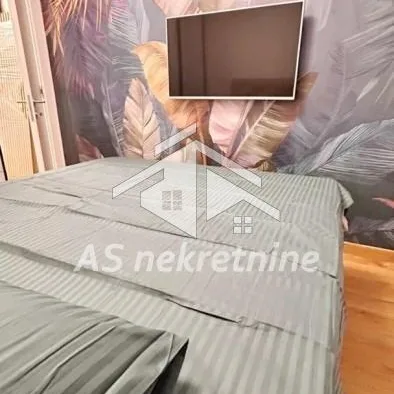Dvosoban stan za izdavanje, Saobraćajni Fakultet, Beograd, 45m², 900 €/mes