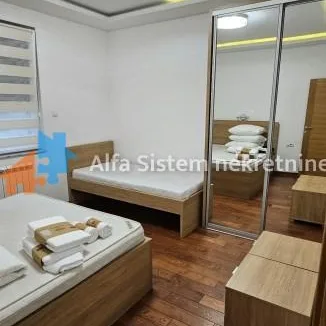 Dvosoban stan za izdavanje, Bulbulder, Beograd, 76m², 900 €/mes