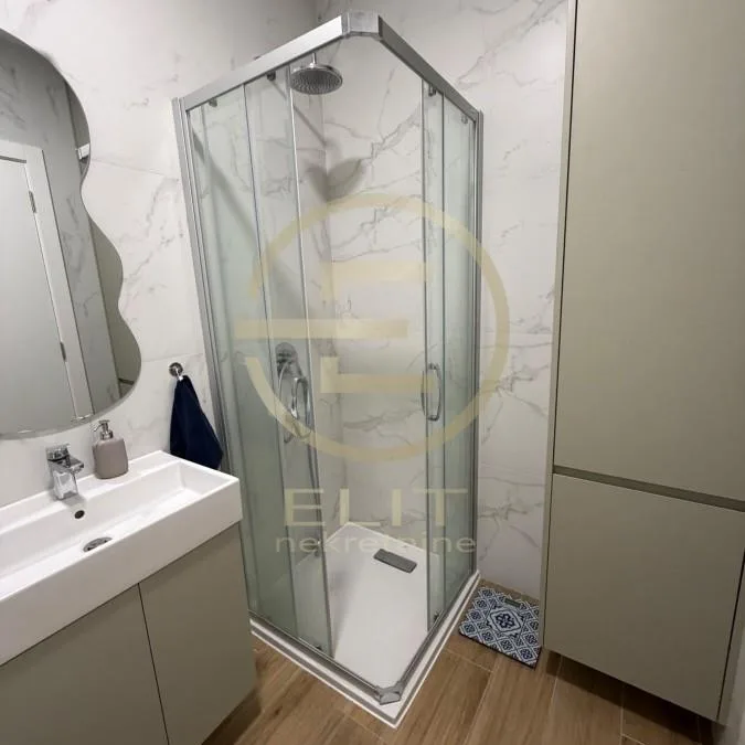 Četvorosoban stan na prodaju, Telep, Novi Sad, 74m², 219.000 €
