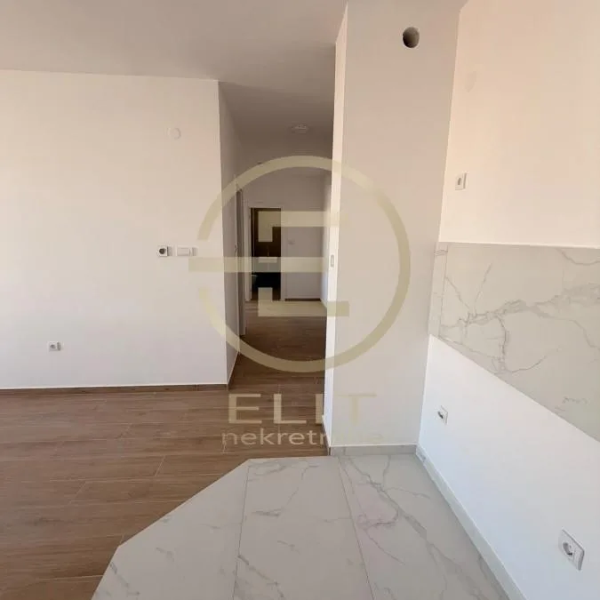 Stan Prodaja Novi Sad  65 m2