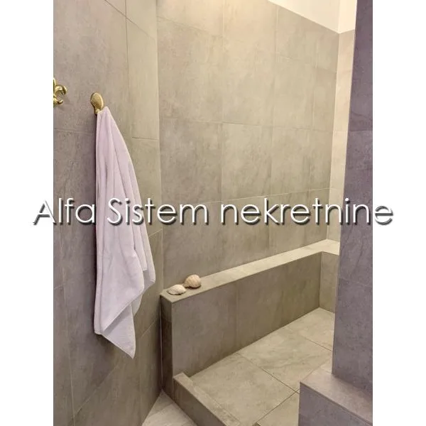 Četvorosoban stan za izdavanje, Dorćol, Beograd, 133m², 1.650 €/mes