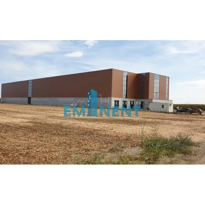Lokal Izdavanje Stara Pazova  4500 m2