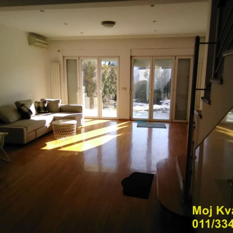 Kuća Izdavanje Beograd Dedinje 215 m2