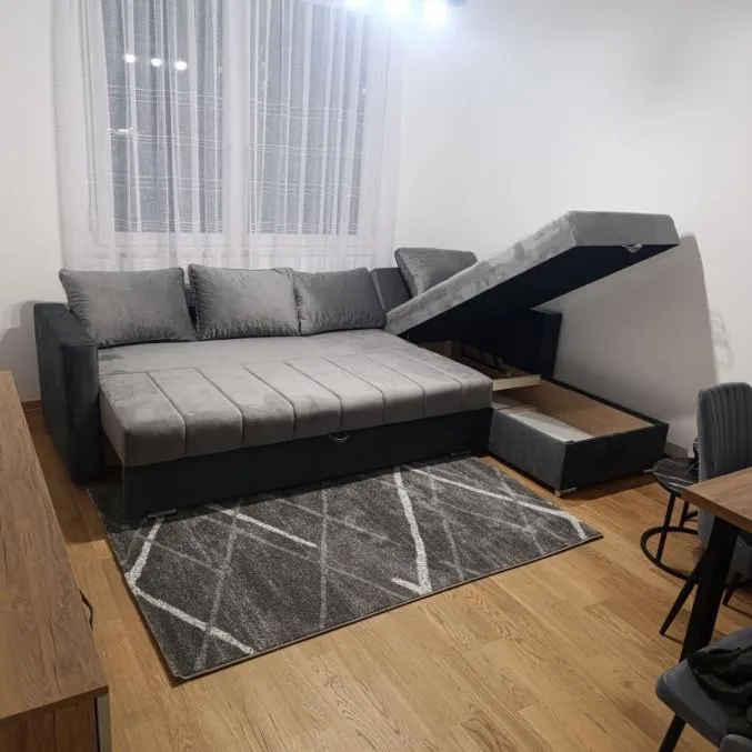 Stan Izdavanje Novi Sad  40 m2