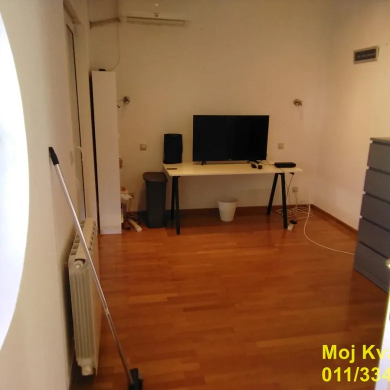 Kuća Izdavanje Beograd Dedinje 215 m2