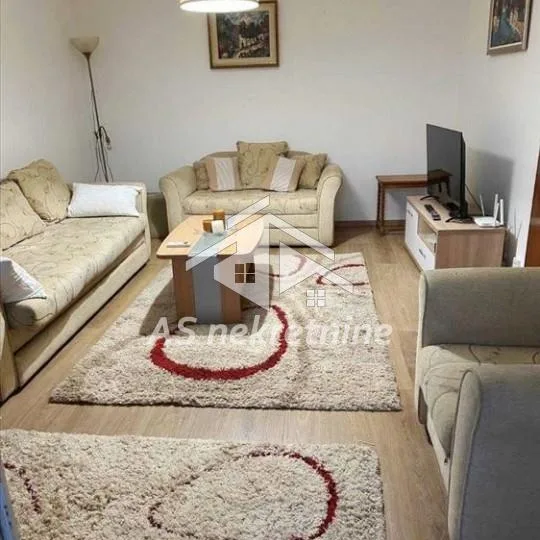 Stan Izdavanje Beograd Blok 28 56 m2
