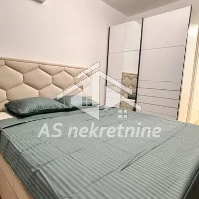 Dvosoban stan za izdavanje, Saobraćajni Fakultet, Beograd, 45m², 900 €/mes
