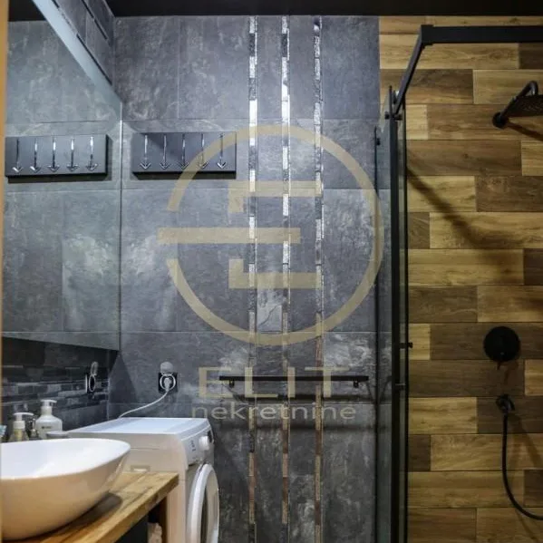 Dvosoban stan za izdavanje, Centar, Novi Sad, 69m², 1.150 €/mes