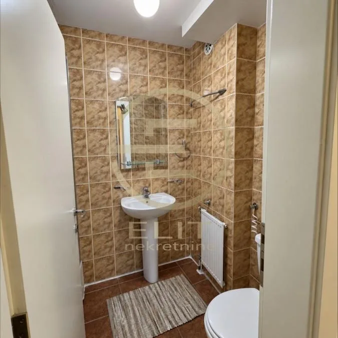 Stan Izdavanje Novi Sad  30 m2