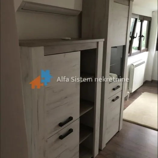 Kuća za izdavanje, Zvezdarska Šuma, Beograd, 180m², 2.500 €/mes