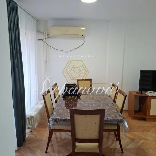 Stan Izdavanje Novi Sad  88 m2