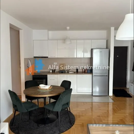 Stan Izdavanje Beograd Banjica 49 m2